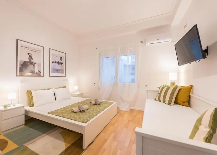 At Megaro Mousikis St Semi Basement 1Bed 2 Pers By Mps